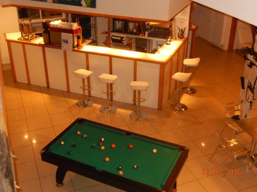 Hôtel Bellevue Séméac Eksteriør billede