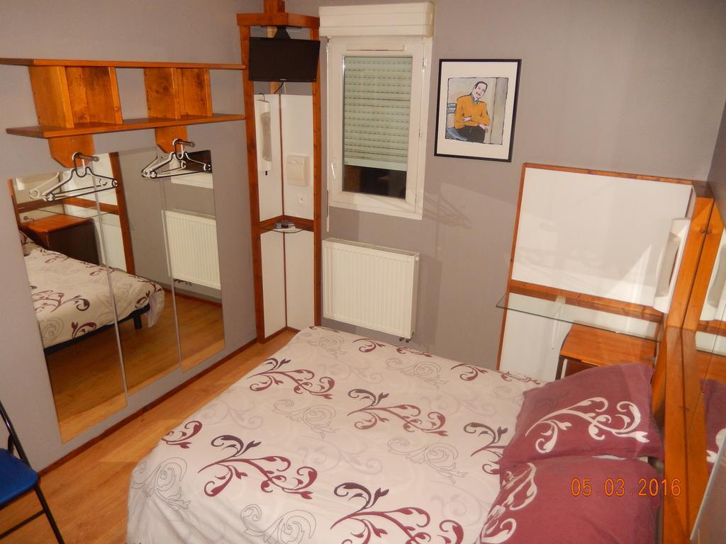 Hôtel Bellevue Séméac Eksteriør billede