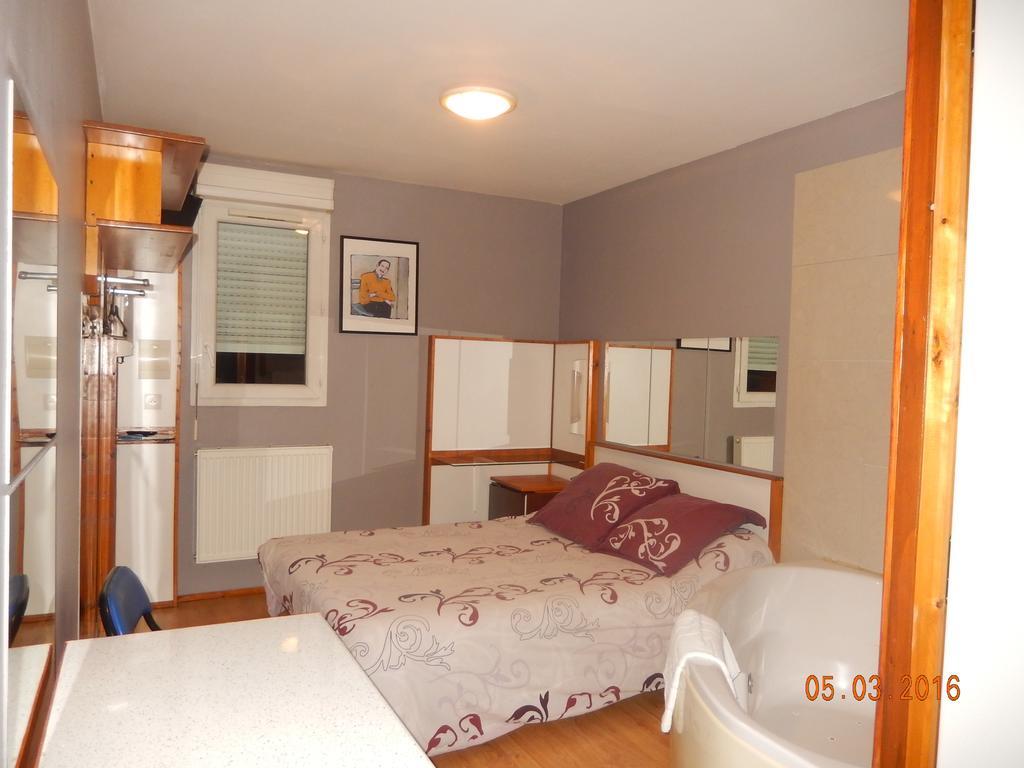 Hôtel Bellevue Séméac Eksteriør billede